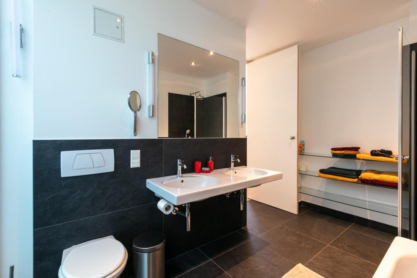 360° View Loft 2 Apartment Wina Bagian luar foto