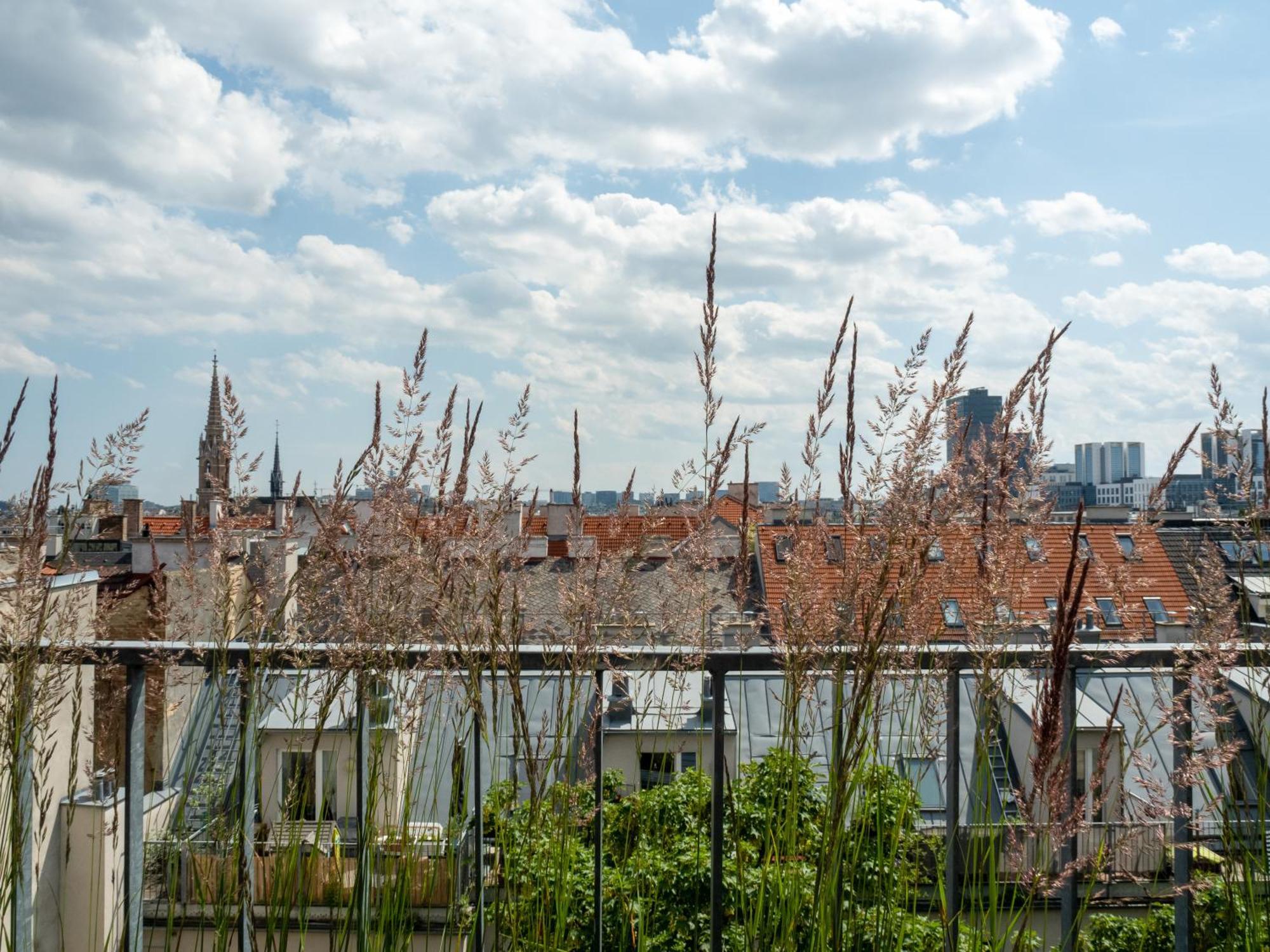 360° View Loft 2 Apartment Wina Bagian luar foto